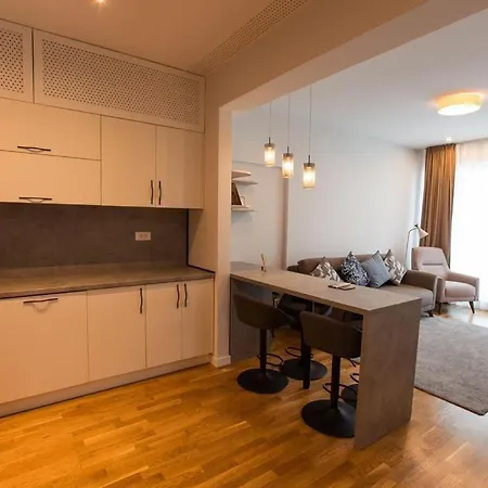 Escape Retreat I 1 Bedroom With Parking Apartment