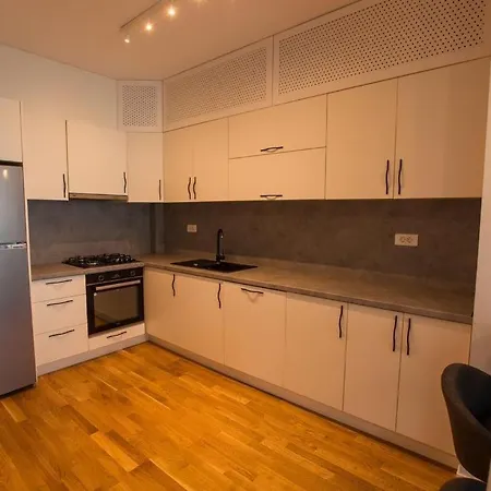Escape Retreat I 1 Bedroom With Parking Βουκουρέστι